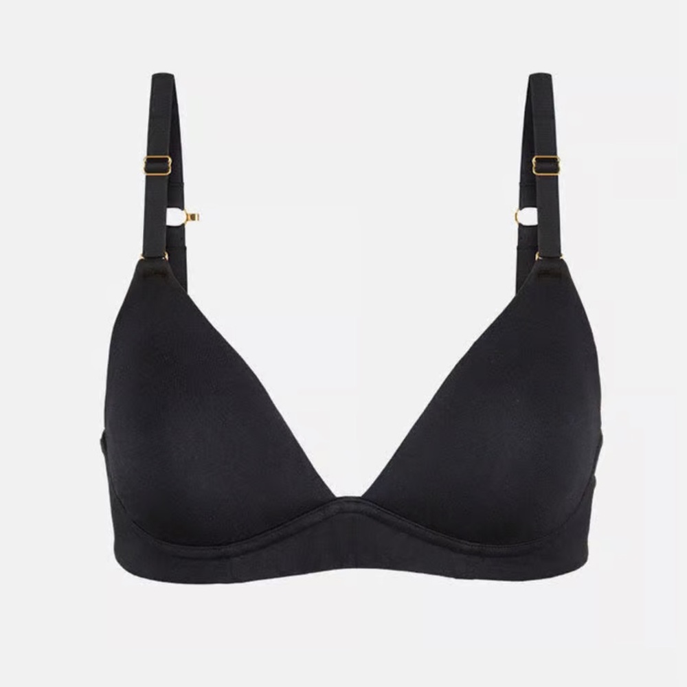 Lively The All-Day Plunge No-Wire Bra Jet Black 38B